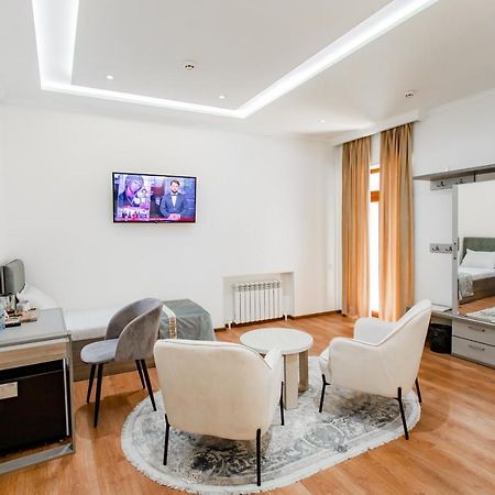 Registon Saroy Hotel Samarkand Exteriör bild