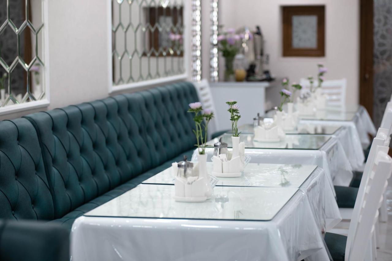 Registon Saroy Hotel Samarkand Exteriör bild
