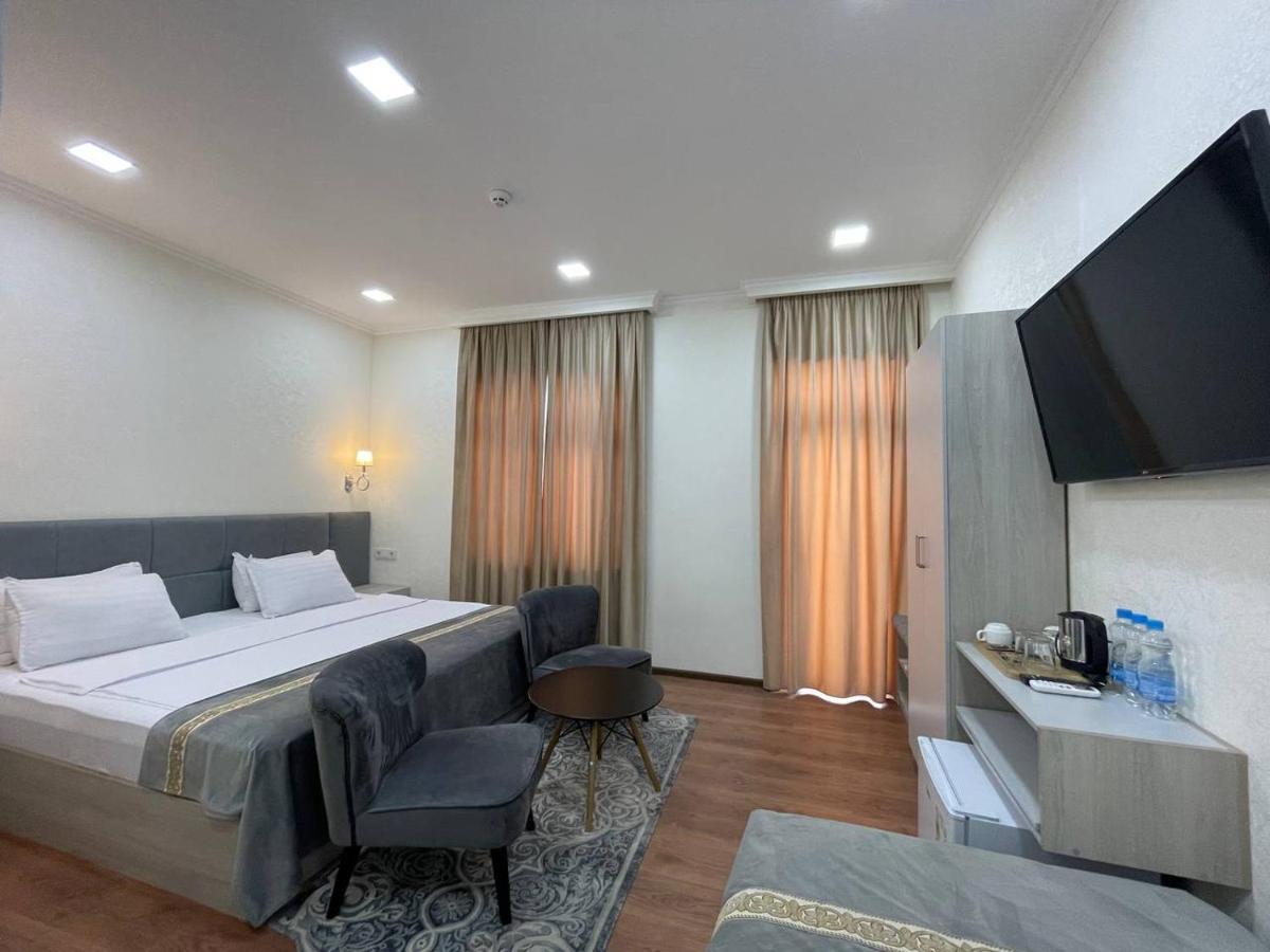 Registon Saroy Hotel Samarkand Exteriör bild