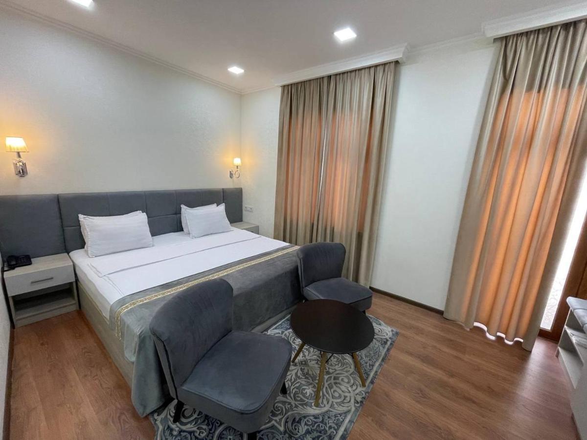 Registon Saroy Hotel Samarkand Exteriör bild